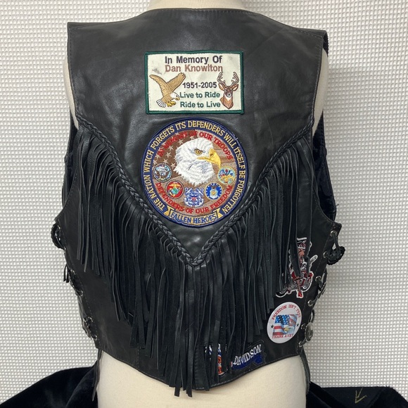 Harley Davidson, black Leather Vest - Picture 2 of 13